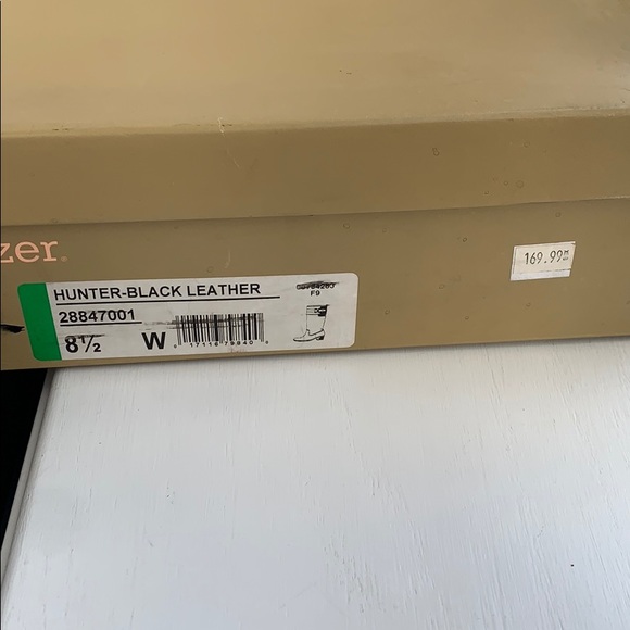 Boots - Picture 5 of 5